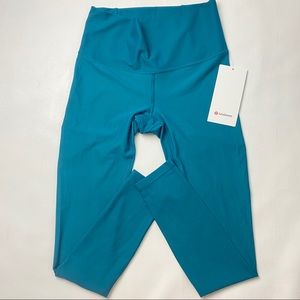 Lululemon Mapped Out HR Tight 28”